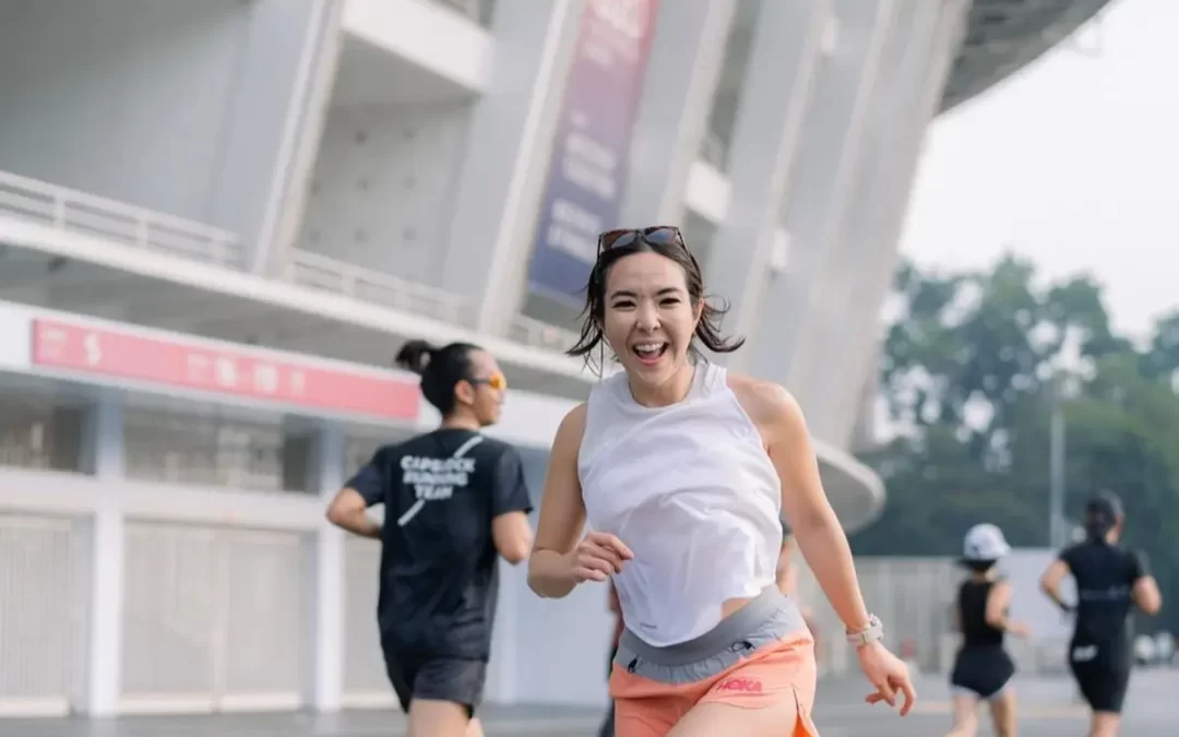 Gisella Anastasia berolahraga pagi dengan jogging di GOR